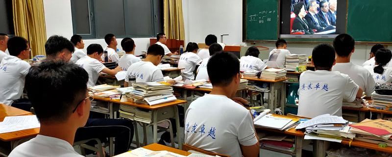 南寧市南湖集訓(xùn)高三家教復(fù)讀的學(xué)校地址在哪里